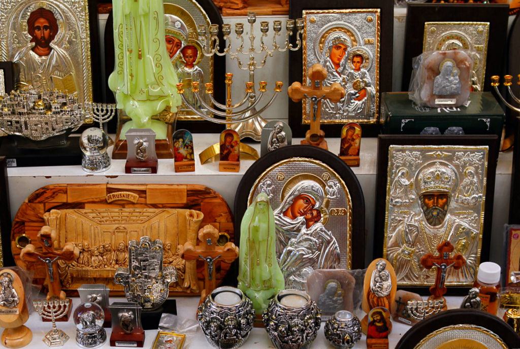 Какие сувениры из Израиля могут принести большие неприятности на таможне