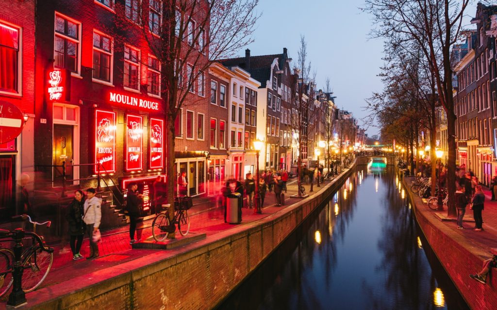 Как за один день ознакомиться с лучшими достопримечательностями Амстердама