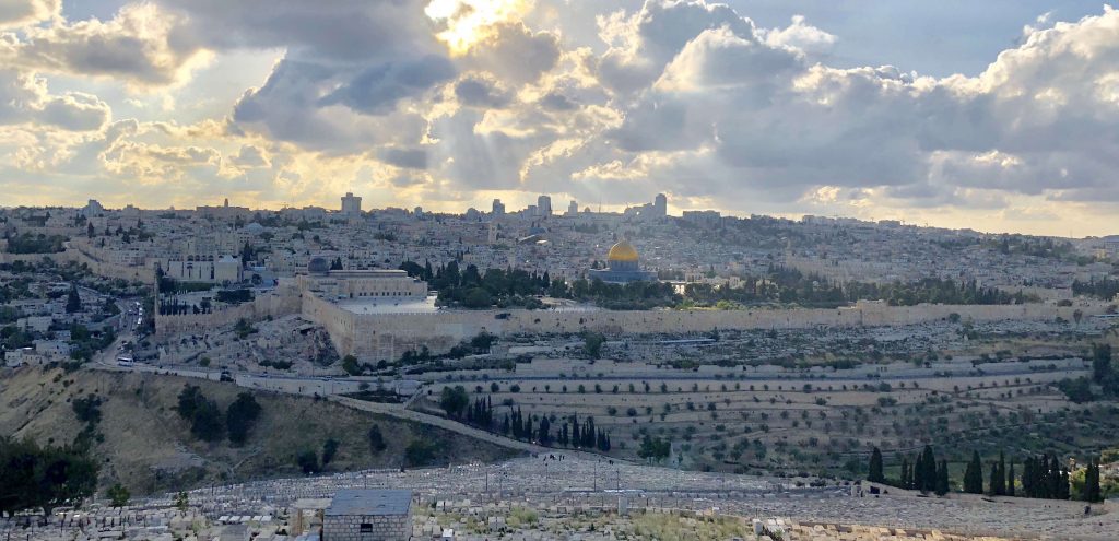 Почему стоит отправиться в путешествие по Израилю