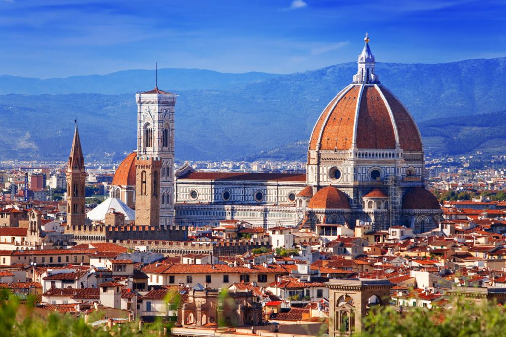 7 туристических городов Италии, куда стоит съездить летом