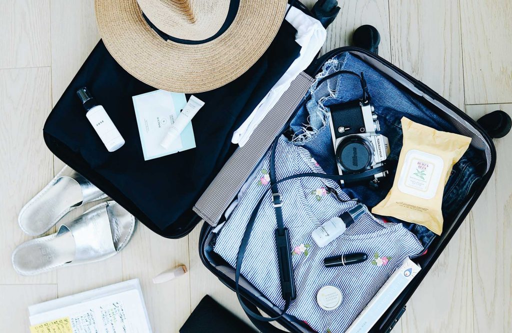 5 вещей в вашем багаже, которые скорее всего никогда не понадобятся во время отпуска