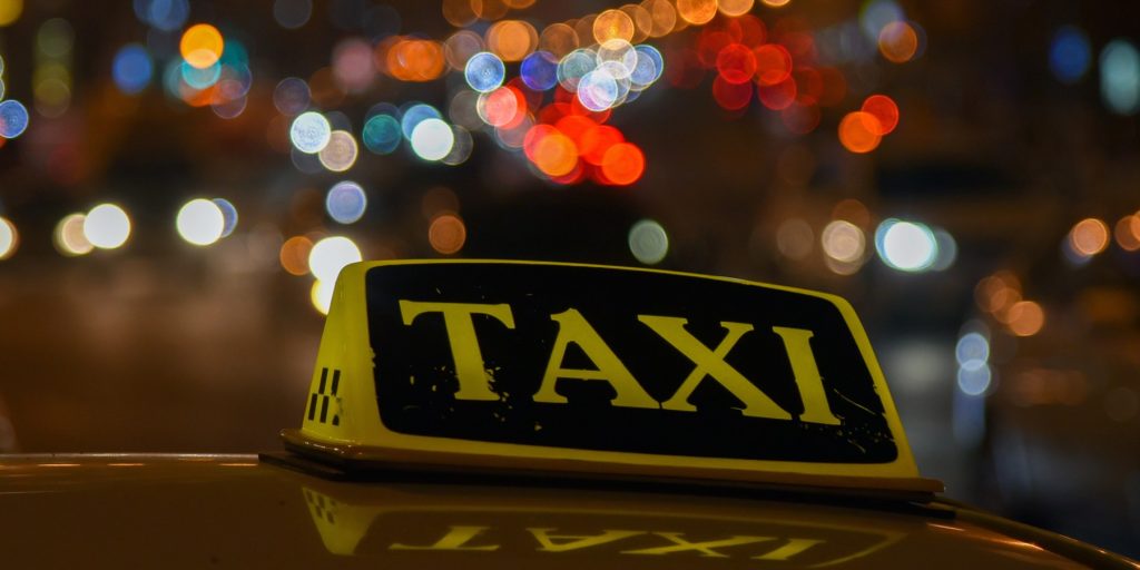 Самые частые обманы таксистов, которыми разводят туристов во всех странах мира