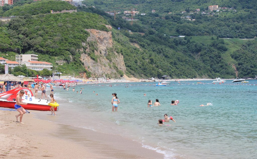 Лучшие пляжи Европы, где можно понежиться на песке