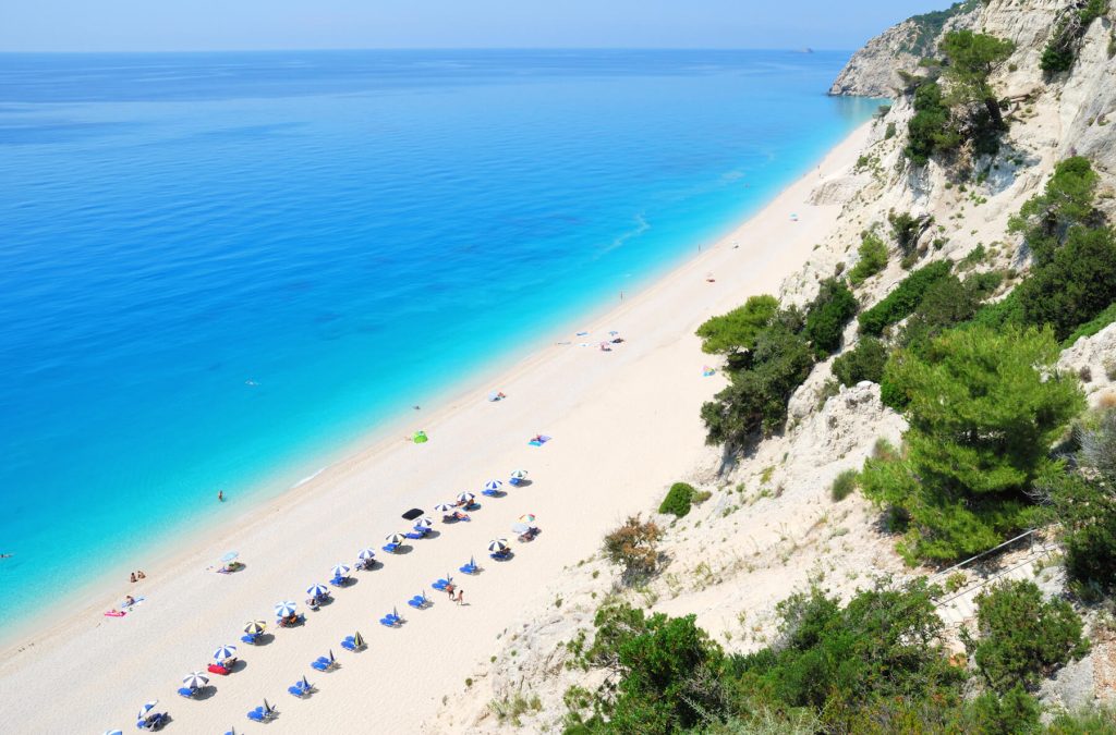 Лучшие пляжи Европы, где можно понежиться на песке