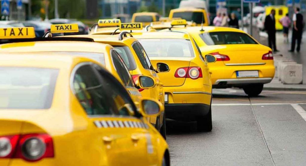 Самые частые обманы таксистов, которыми разводят туристов во всех странах мира