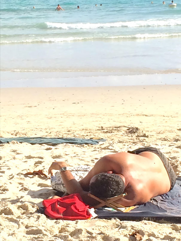 Фотоподборка курьезов с пляжного отдыха