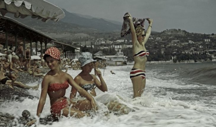 Impressive Pics of Soviet Beaches