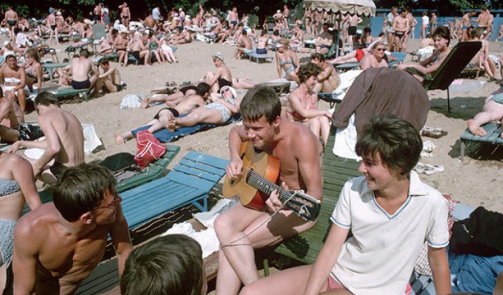 Impressive Pics of Soviet Beaches