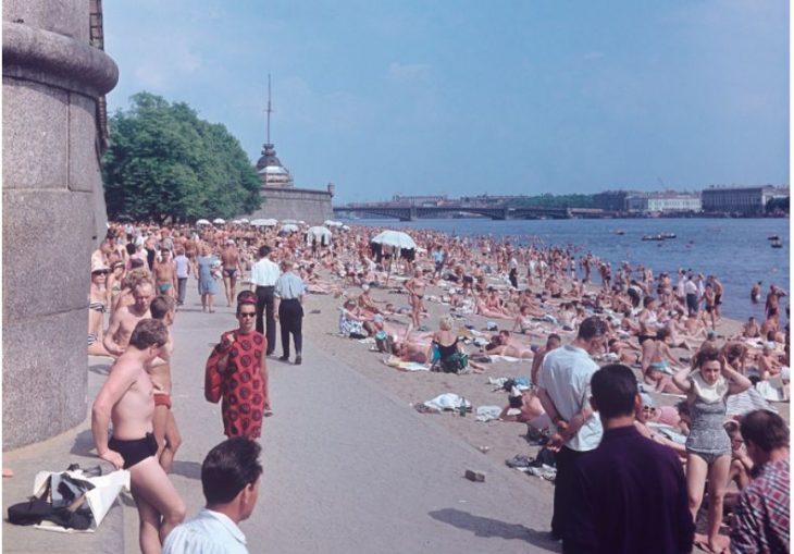 Impressive Pics of Soviet Beaches